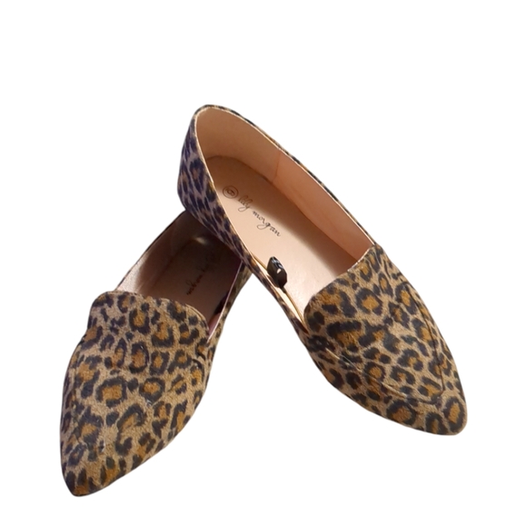 Lilly Morgan Leopard Print Flats Size 6 - Picture 2 of 10